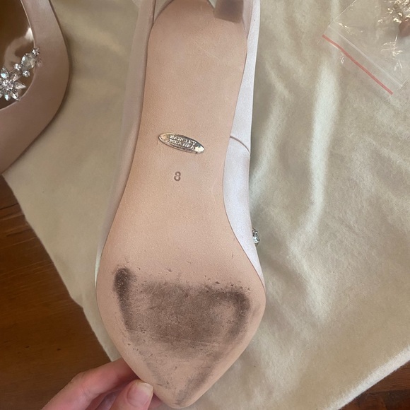 Badgley Mischka Sparkly Pumps (NWOT) - Picture 3 of 3